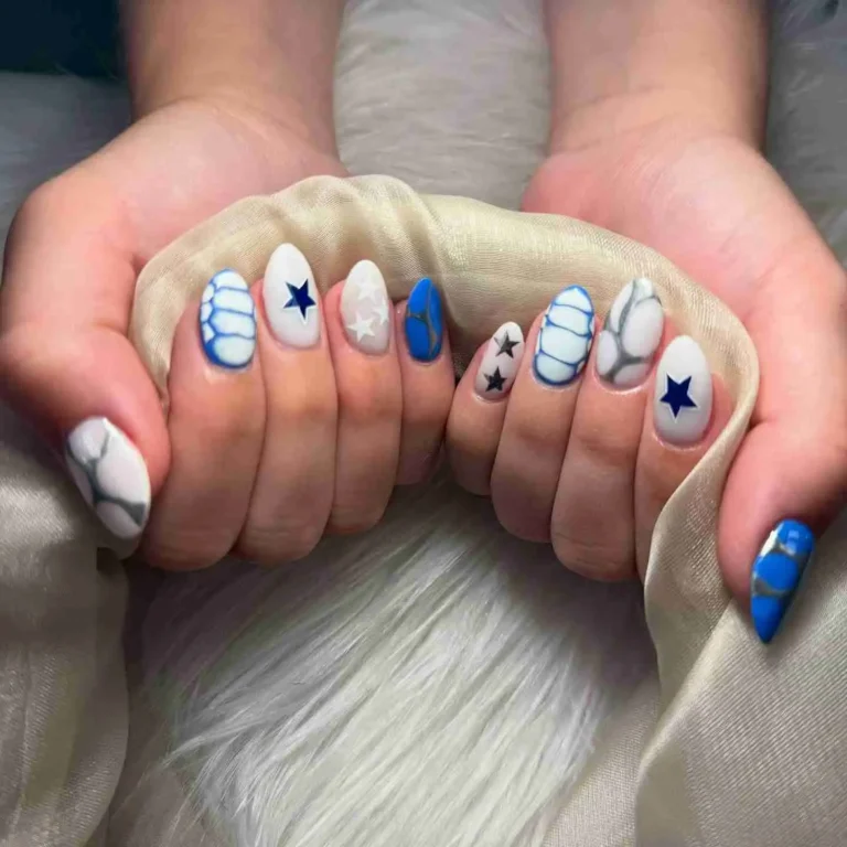 19 Festive 4th of July Nail Ideas That Feel Classy & Fun